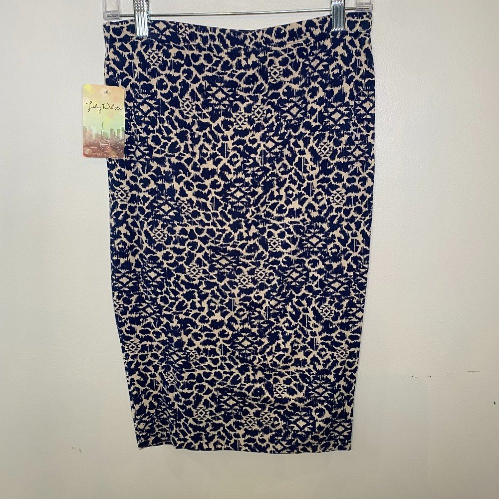 NWT Lily White Skirt